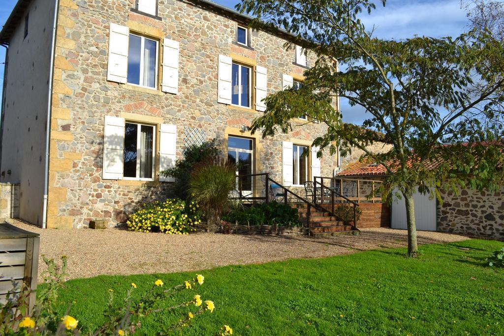 "La Maison De Villars" Au Coeur De La Nature Pressac Exterior photo